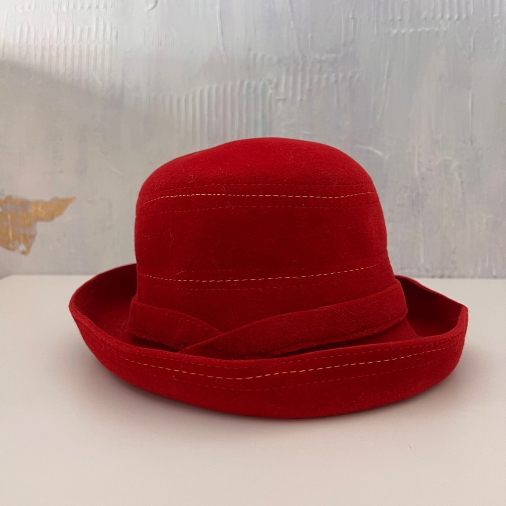 Chic Red Women's Hat